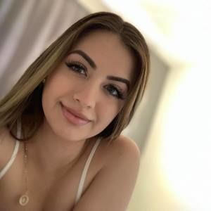 Meet your Posher, Tania